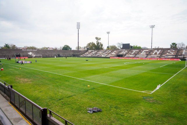 El partido entre Newells y Platense se jugará sin hinchas en las tribunas.&nbsp;