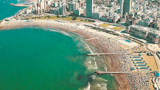 La costa argentina sigue siendo de los destinos más elegidos en la temporada de verano.
