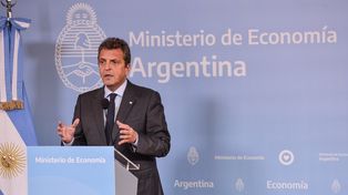 Massa buscó diferenciarse de las polémicas declaraciones de esta semana de los candidatos de La Libertad Avanza sobre esos temas