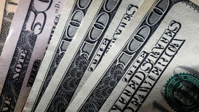 Un gurú de la city rosarina se la juega y asegura: El que apuesta al dólar pierde