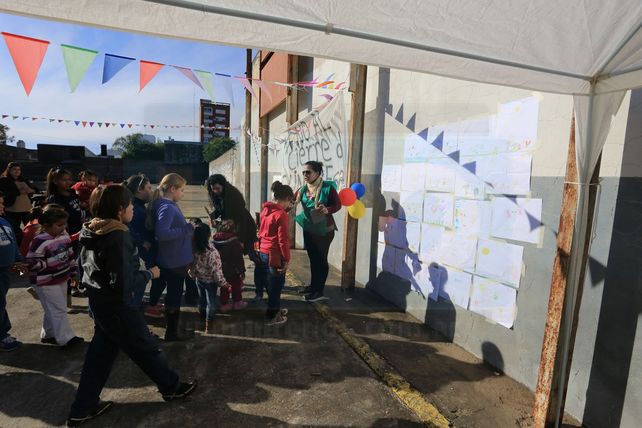Trabajadores de la ex Clínica España se esperanzan con la reapertura