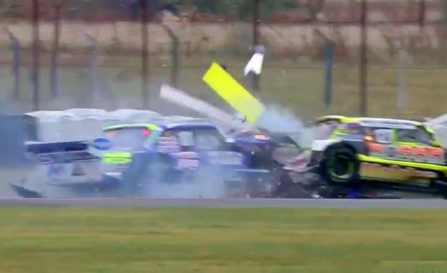 Piloto entrerriano tuvo una largada accidentada en el TC Pista Mouras