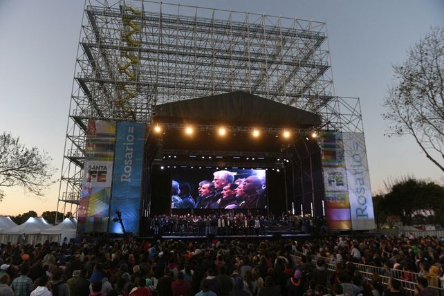 El acto. Una multitud se congregó en el nuevo parque de la zona sur rosarina. 