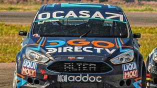 Leonel Pernía se quedó con la primera carrera de la temporada en la clase 3 del Turismo Nacional.