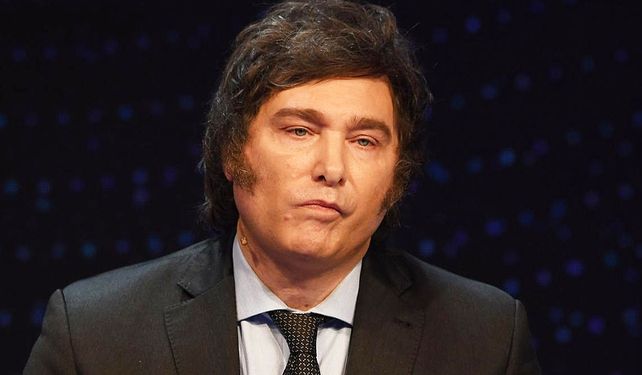 ¿Qué dijeron sin hablar Sergio Massa y Javier Milei en el debate presidencial antes de enfrentarse en el balotaje? La palabra de expertos