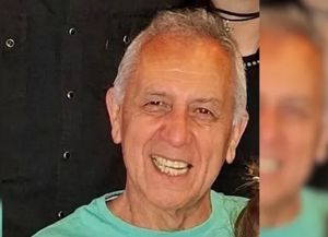 Robo, ACV y misterio: investigan el caso del ingeniero hallado inconsciente en su auto
