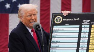 Un fallo suspendió los aranceles de Trump