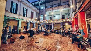 Eduner festeja 27 años con feria de libros, música y lecturas