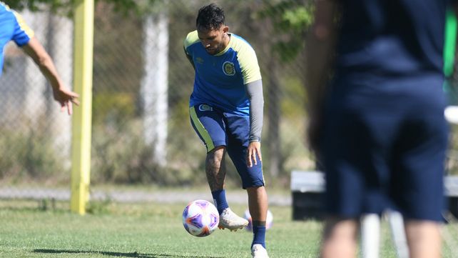 Montoya ya se entrena de manera normal tras una larga recuperación. Es uno de los jugadores a los que se le vence el contrato.