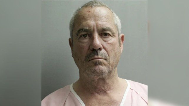 Texas: confundió a su hijo con un intruso, lo mató y quemó el cuerpo