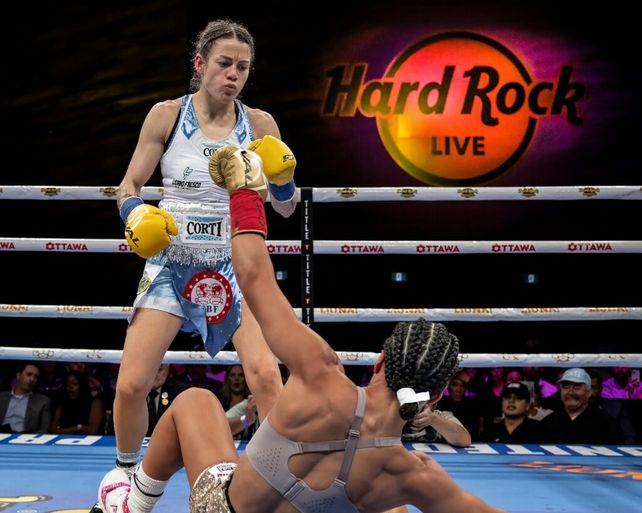 Evelin Bermúdez ya derribó a la canadiense Sara Bailey en el combate realizado en Ottawa.