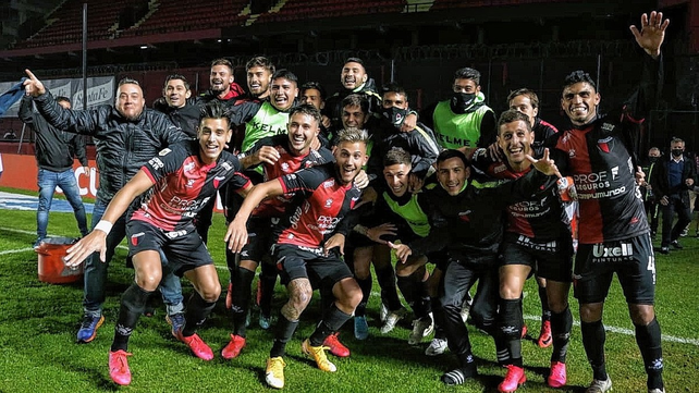 ¡Histórico! Colón a semifinales con Burián y el Pulga Rodríguez como héroes
