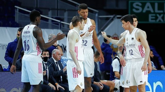 Triunfo de Real Madrid ante Murcia por la Liga de España