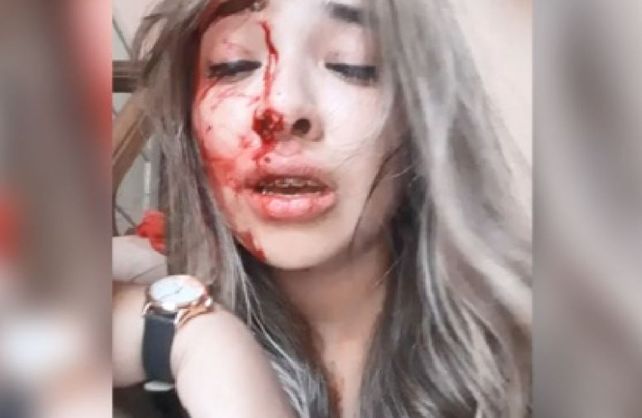 Imágen de uno de los videos grabado por la joven.