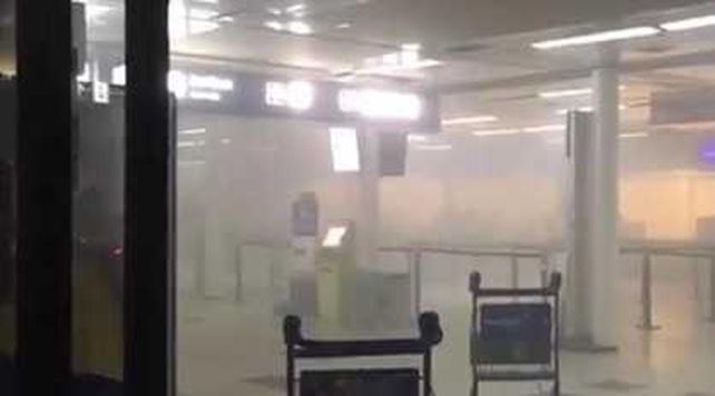 En el interior de la Terminal todavía se nota el humo.&nbsp;