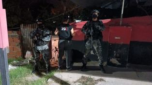 La Policía de Investigaciones (PDI) realizó allanamientos en varios domicilios de Rosario relacionados con los asesinatos de cuatro trabajadores.&nbsp; &nbsp; 