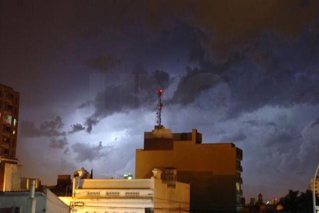 Luego del fuerte temporal en Buenos Aires, rige un alerta para el Sur de Santa Fe