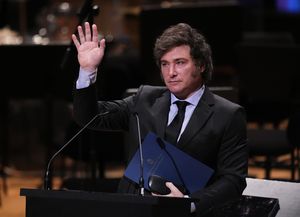 Milei confirmó que no se firmará el Pacto de Mayo porque todavía no se aprobó la ley Bases