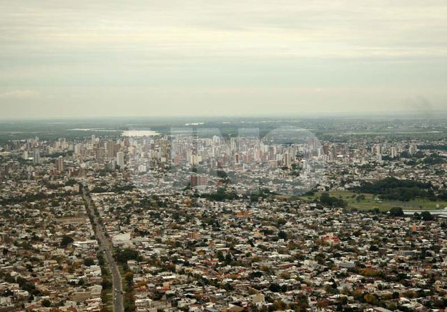 Ciudades unidas. El crecimiento de las urbes muchas veces las hace vecinas linderas