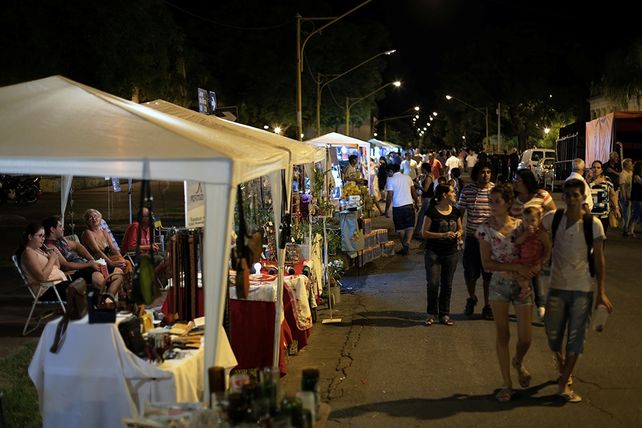 Unas 20 mil personas se reunieron en la Plaza del Folclore