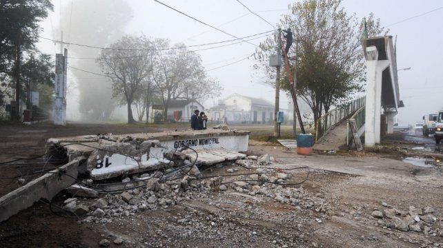 El puente peatonal fue embestido por un camión el 10 de junio de 2020.