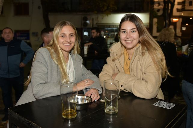 Juliana Algan y Candela Bockl