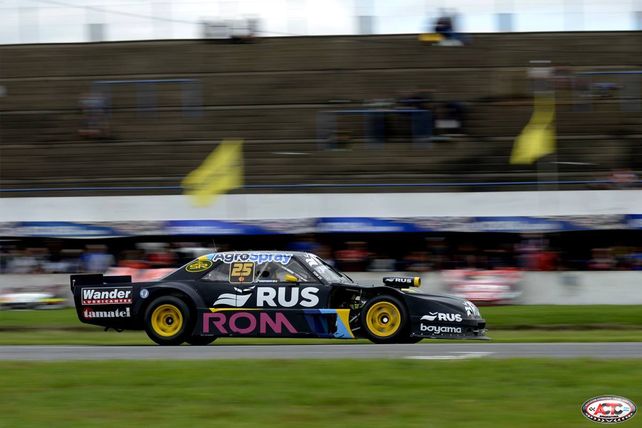La Dodge de Vivot, del Rus Med Team, que ganó en la segunda fecha del Mouras.