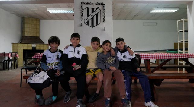 Sparta:&nbsp; El club es un símbolo en la barriada de Parque Casas donde se respira fútbol.