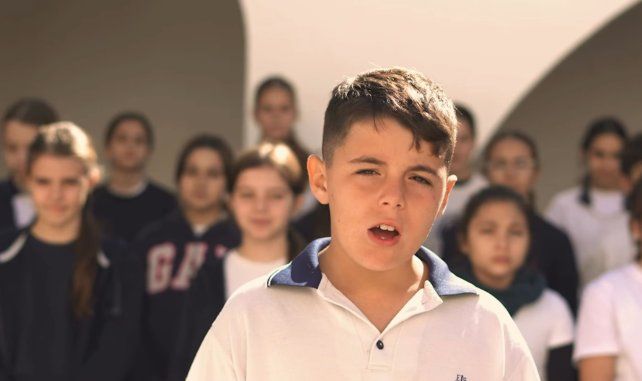 Liam Gallagher compartió el video de los alumnos de San Lorenzo y sentenció: Biblical