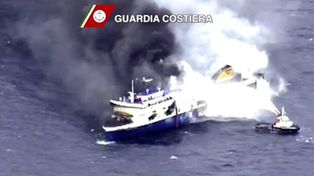 Ascienden a diez los muertos por el incendio de un ferry en el Mar Adriático