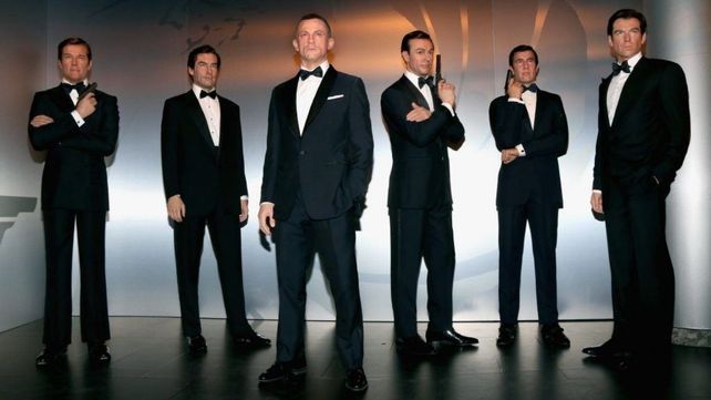 Estatua de cera de los seis James Bond en el museo Madame Tussauds de Berlín.
