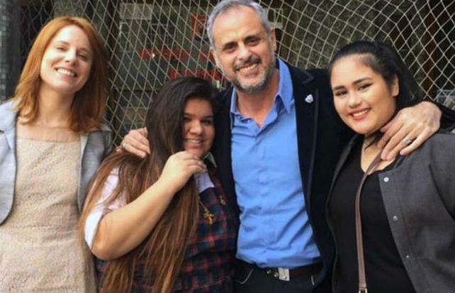 Kaämpfer junto a Rocío