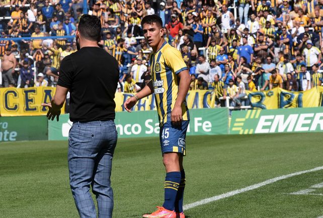Tevez le viene dando pista a Kevin Ortiz