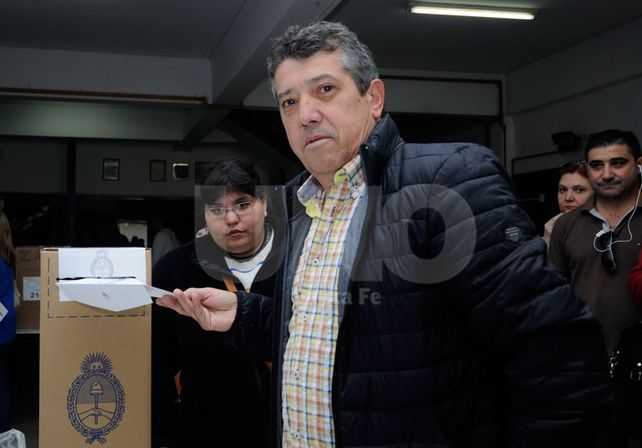 José Prestigiovani/ Conductor televisivo y radial: “Voté por primera vez a los 26 años. el pueblo tiene la posibilidad de elegir a su gobernante. Las elecciones son la puerta que se abre para crear instituciones democráticas. Es la mejor forma de representatividad.”