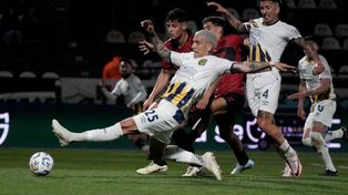 Copetti se pierde el gol del empate ante Platense, de frente al arco. El delantero no viene derecho como todo el Central de Lequi, que tiene que empezar a levantar ya. Y se viene Vélez.