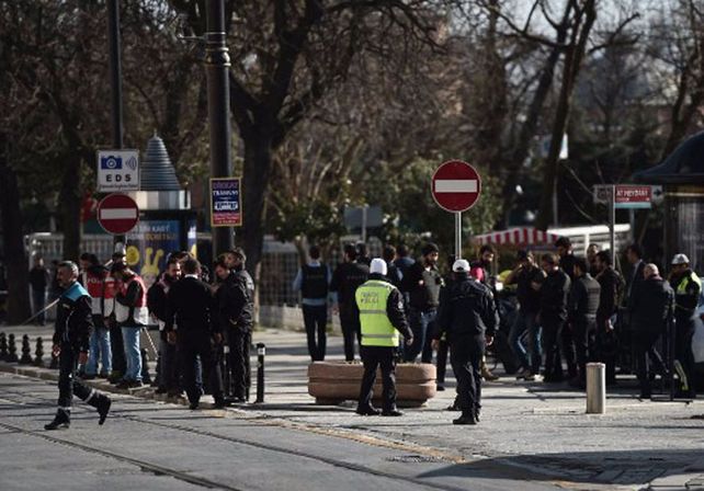 Al menos 10 muertos por un atentado en el corazón turístico de Estambul