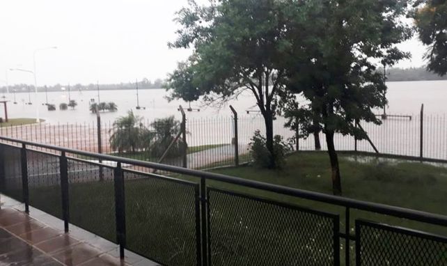 La costanera de Concordia otra vez bajo el agua
