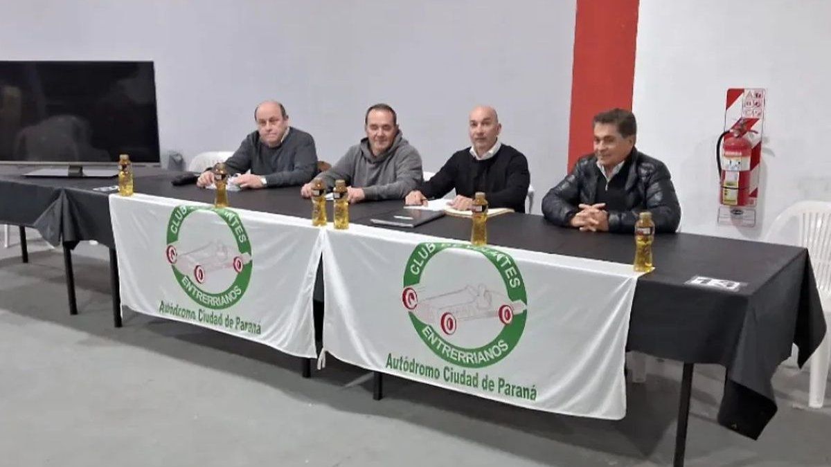 El Gurí Martínez continuará como presidente del Club de Volantes Entrerrianos