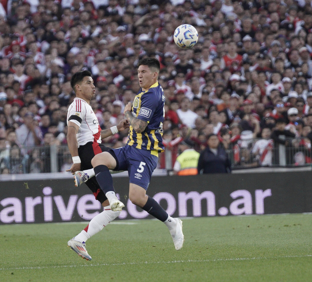 En la última visita al Monumental Central cayó 4 a 0 en cancha de River con Holan como DT.