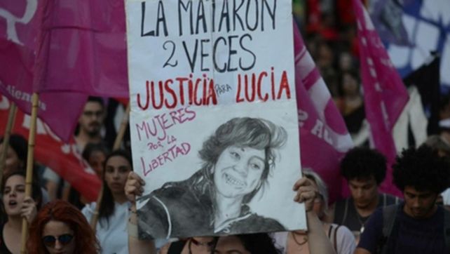 todas juntas. Una de las movilizaciones efectuadas en reclamo de Justicia por la muerte de la joven.