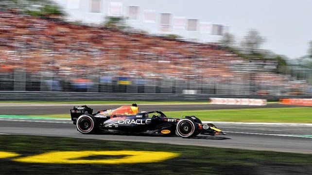 El piloto de Red Bull se encaminó a una nueva victoria y se acerca a un nuevo campeonato.
