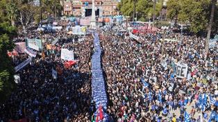 Multitud y memoria en la Plaza Mayo a 50 años del golpe