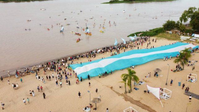 La travesía Salvemos el Paraná y sus humedales pasó por la capital entrerriana