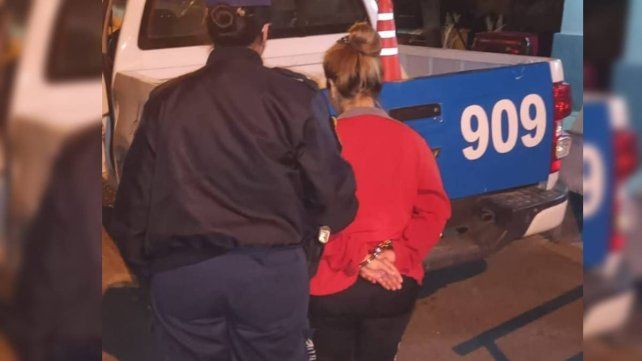 Una mujer fue detenida en Paraná por apuñalar a su pareja