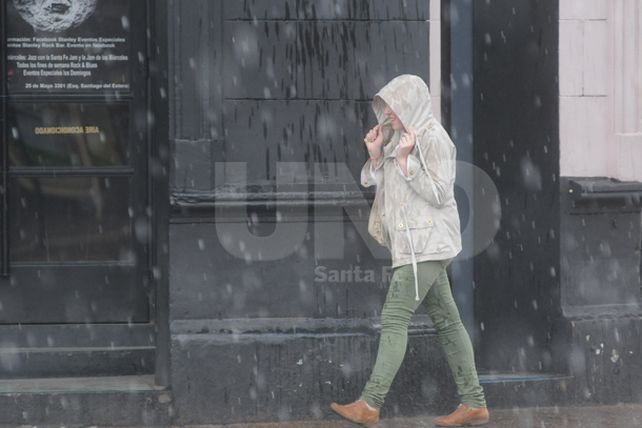Cayeron más de 60 milímetros y la lluvia continuará hasta la noche