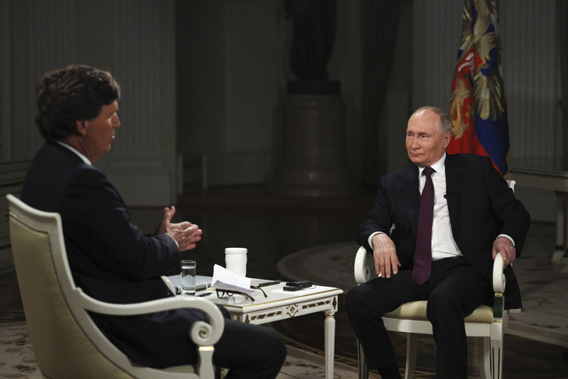 Tucker Carlson conversó con Putin durante horas en el Kremlin.&nbsp;
