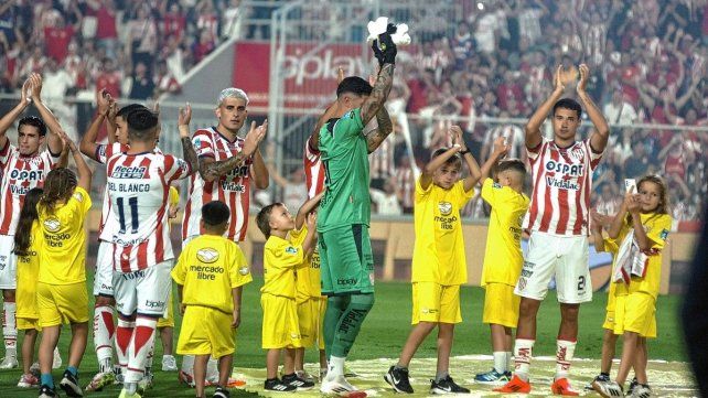 Unión afrontará un partido complicado en su visita a La Plata para jugar con el Pincha.