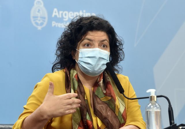 La ministra de Salud Carla Vizzotti confirmó que se completará el esquema de vacunación de los inoculados con la pirmera dosis de la Sputnik V.