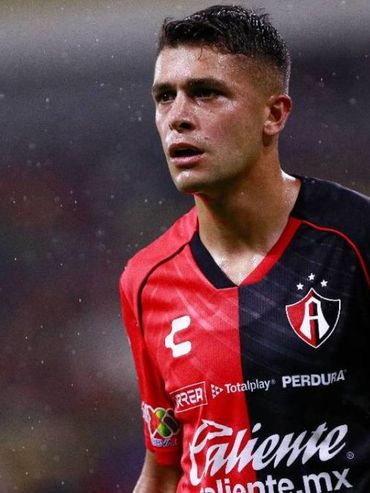 Un delantero de Newells fue operado y comenzó su extensa recuperación