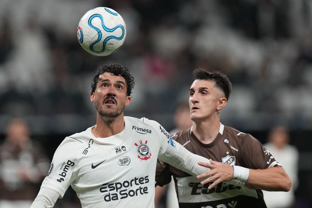 Corinthians cayó 2-0 ante Platense en la sexta fecha de la fase de grupos de la Copa Libertadores.